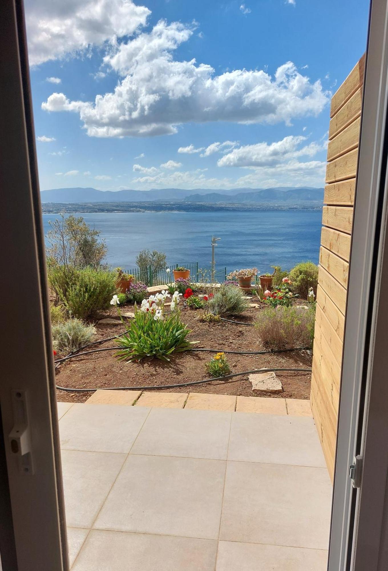 Aegean View Villa Loutráki Eksteriør billede